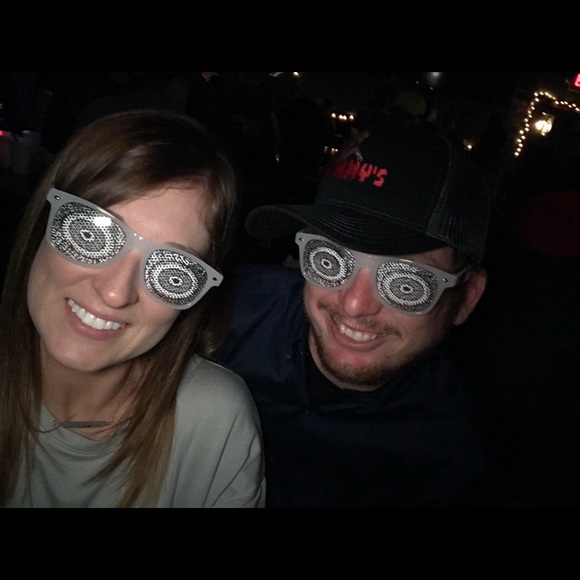 Meet your Posher, Cori - Picture 1 of 1